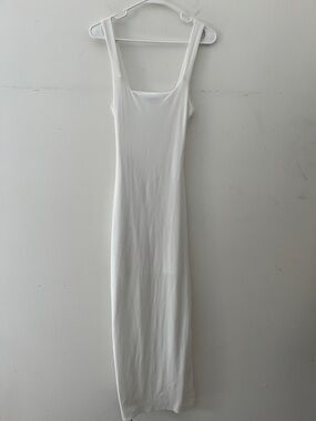 Le Lis White Ribbed Cutout Maxi Dress open back size small
